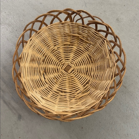 Other - GORGEOUS HAND WOVEN BASKET ☀️🙌🦋 Woven Basket with Open Weave Design